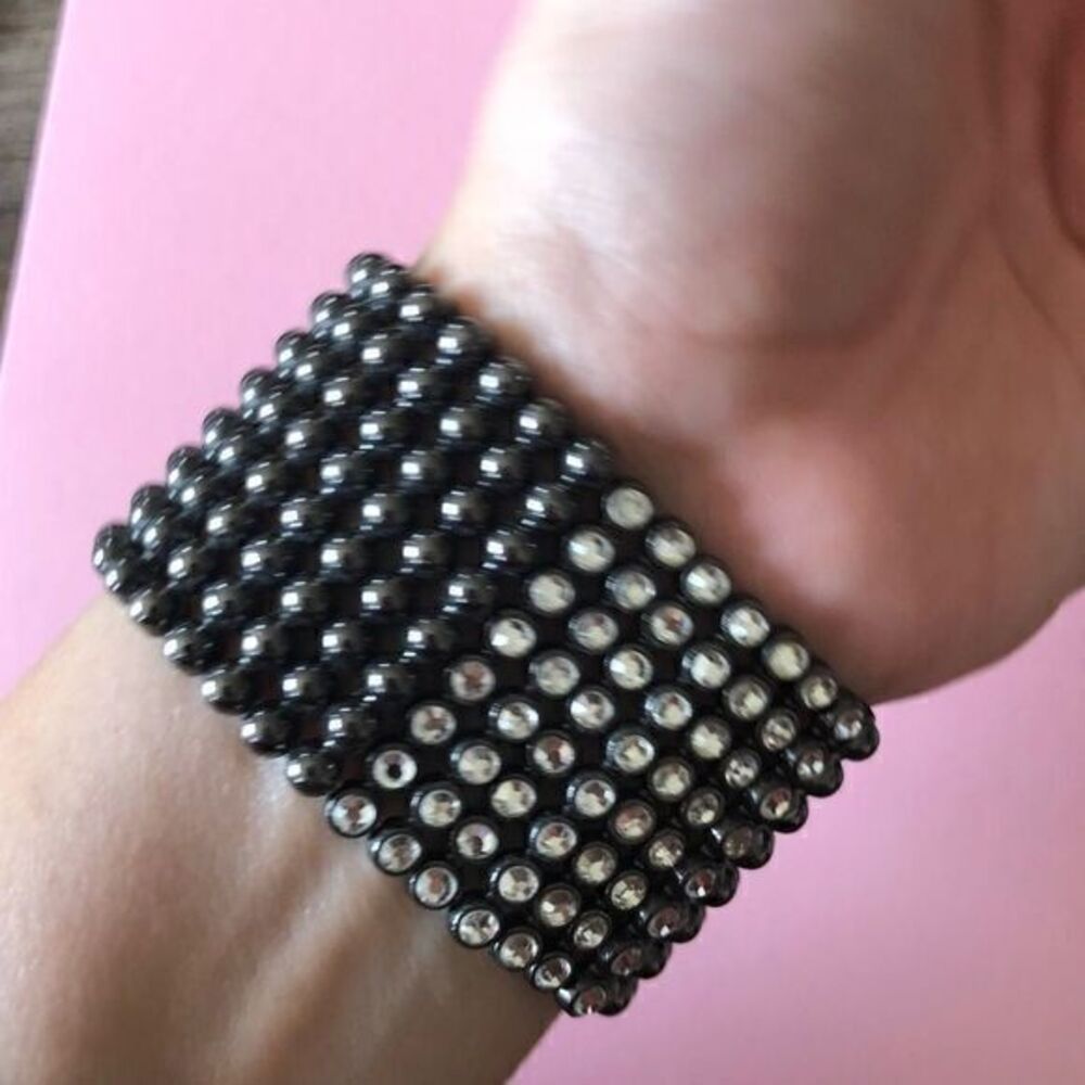 BraceletΒ StretchyβMetalβBeads